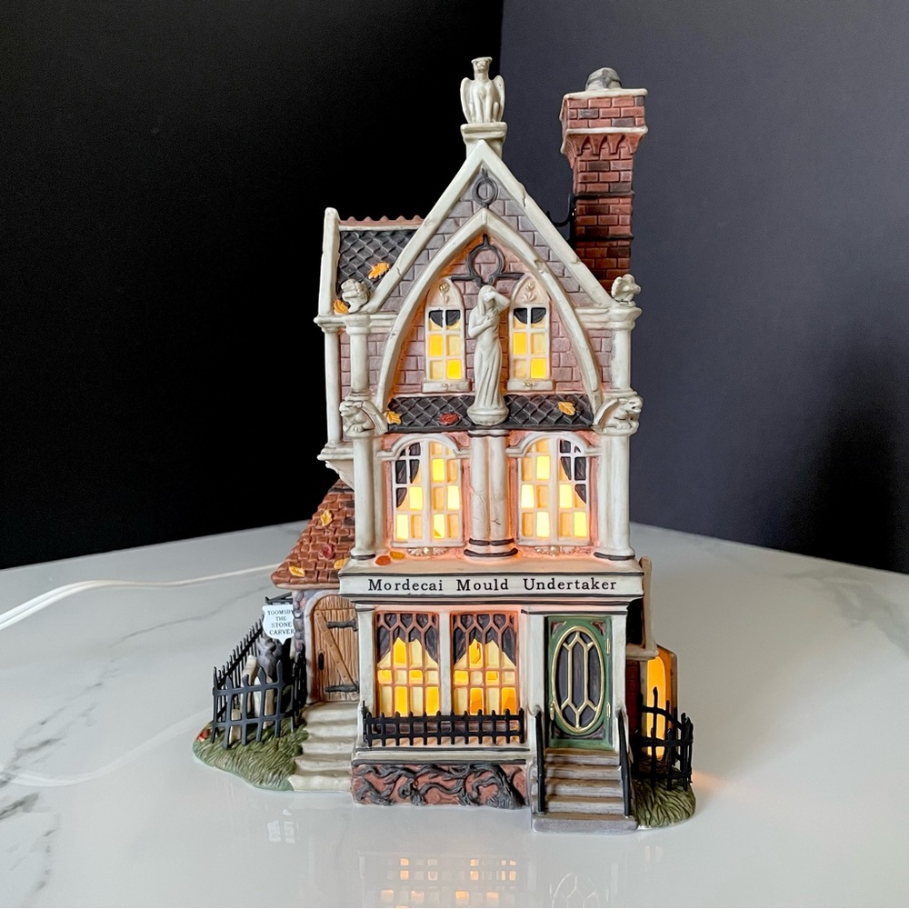 "Mordecai Mould Undertaker" Dickens Snow Village by Dept. 56